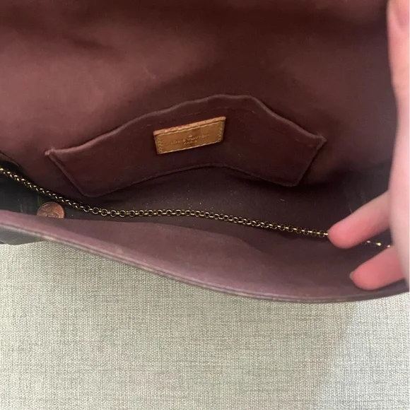 Louis Vuitton Dark Brown Monogram Crossbody Bag - Picture 4 of 7